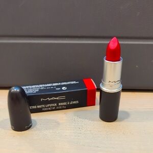 MAC Cosmetics Retro Matte Lipstick 707 Ruby Woo